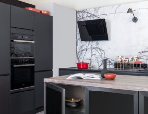 Keukenapparatuur kiezen: (stoom)oven & magnetron - KeukenCoach zwarte keuken Milaan
