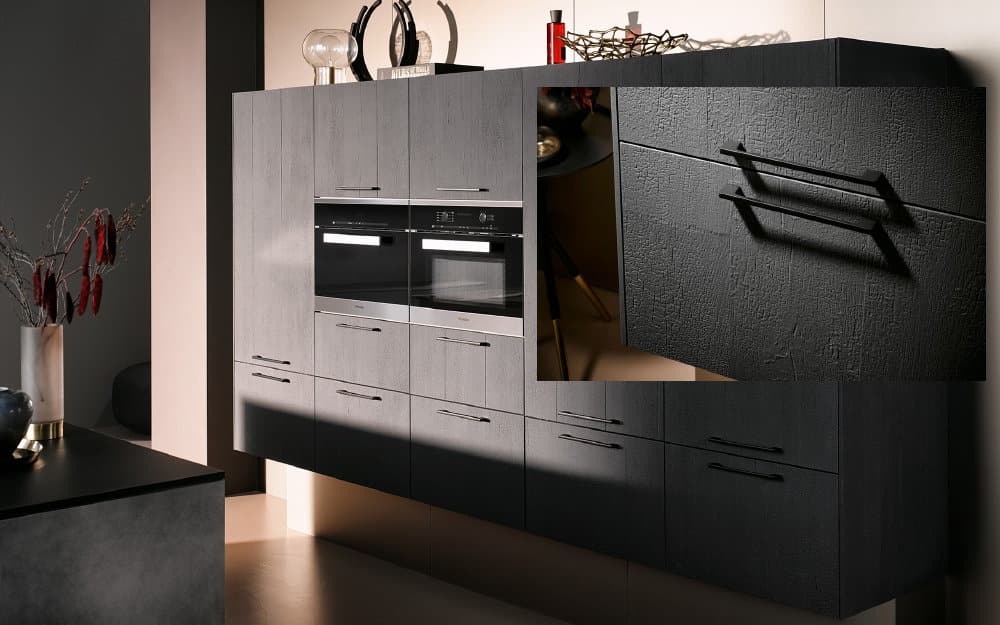 Industriële keuken met zwarte keukengrepen – Häcker AV 6084 kastenwand, handgrepen keuken zwart industrieel (435)