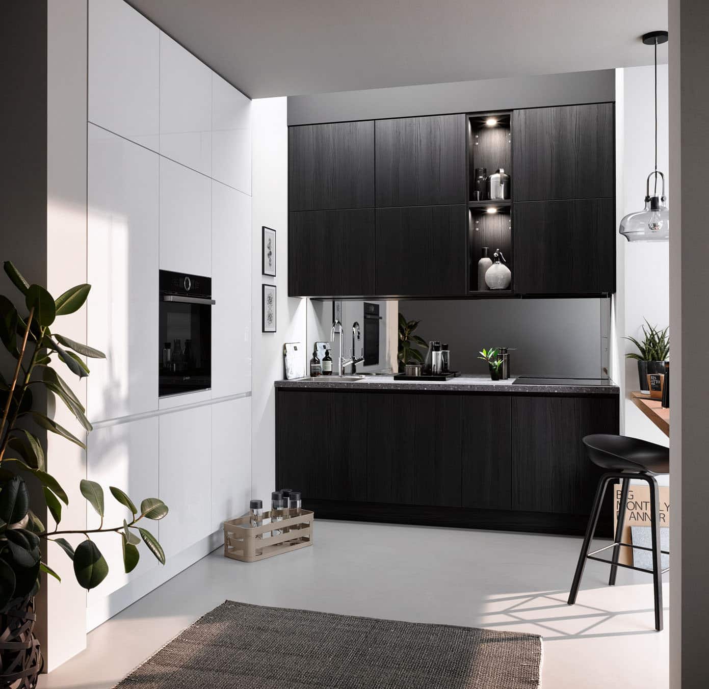 Rechte keuken met kastenwand en bureau – Zwarte keuken Häcker Toronto