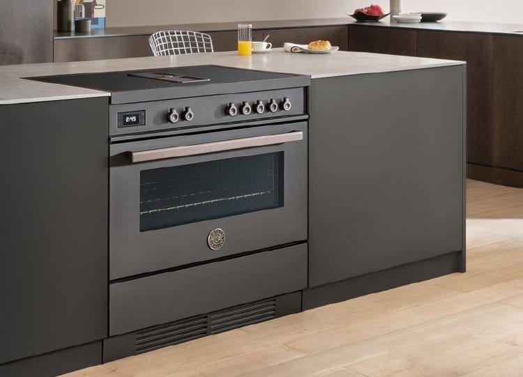 Bertazzoni inductie fornuis met afzuiging - Bertazzoni Air-Tec