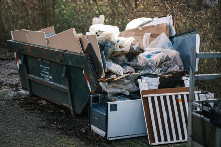 Bouwafval container bestellen voor de keuken demontage - Haberdoedas, Unsplash